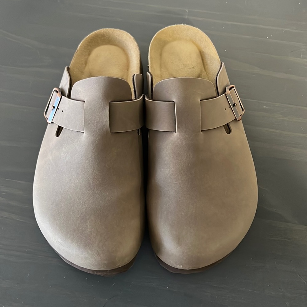 Clogs